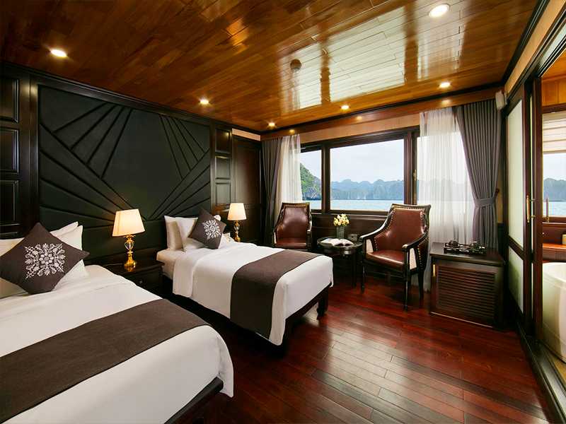 La Regina Royal Cruise - Imperial Suite - 2 Pax/ Cabin (Location: 2nd Deck - Jacuzzi in suite)