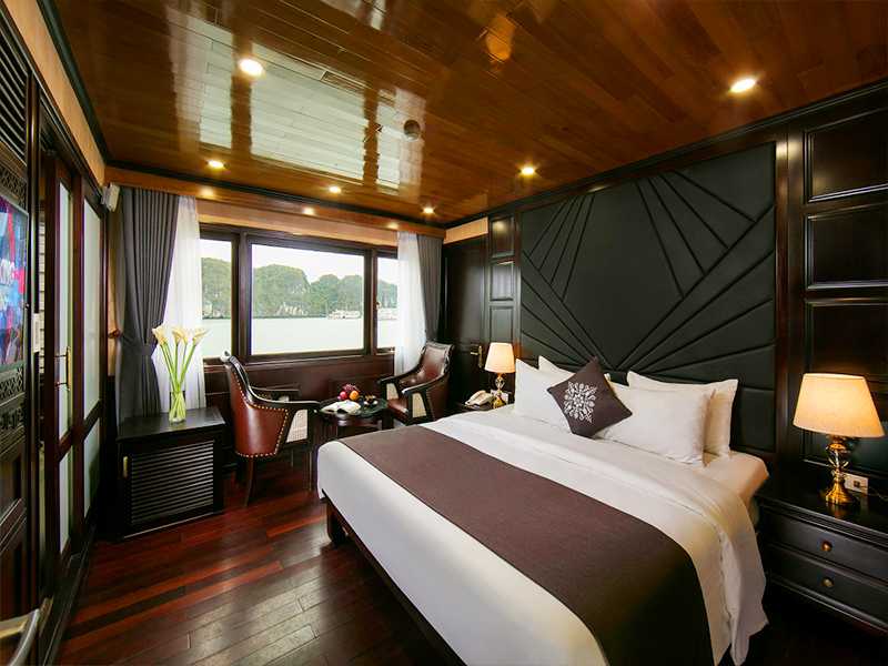 La Regina Royal Cruise - Noble Suite - 2 Pax/ Cabin (Location: 1st Deck - Jacuzzi in suite)