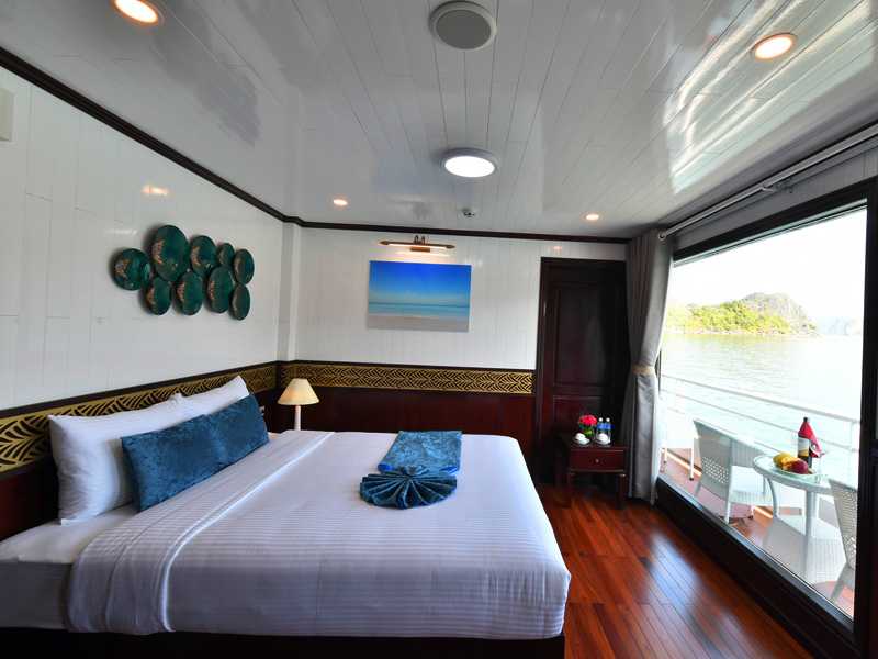 Sapphire Cruise - Premium Cabin - 2 Pax/ Cabin (Location: 2nd Deck - Private Balcony)