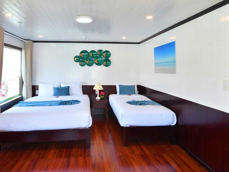 Sapphire Cruise - Deluxe Triple Cabin - 3 Pax/ Cabin (Location: 1st Deck - Private Balcony)