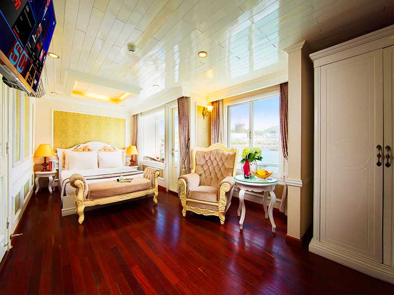 Senior Suite Ocean Views - 2 Pax/ Cabin (Location: 2nd Deck - Private Balcony)