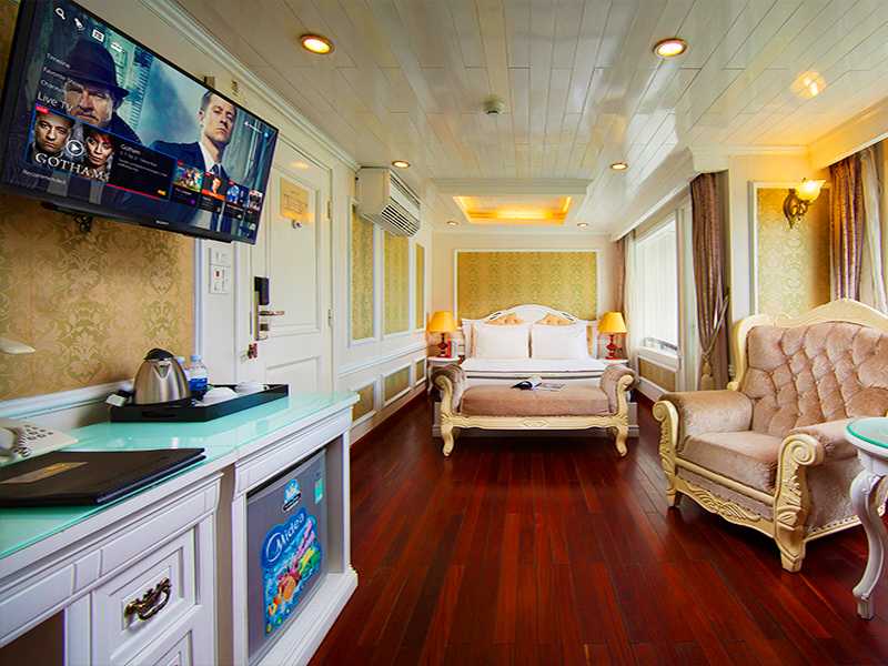 Senior Suite Ocean Views - 2 Pax/ Cabin (Location: 2nd Deck - Private Balcony)