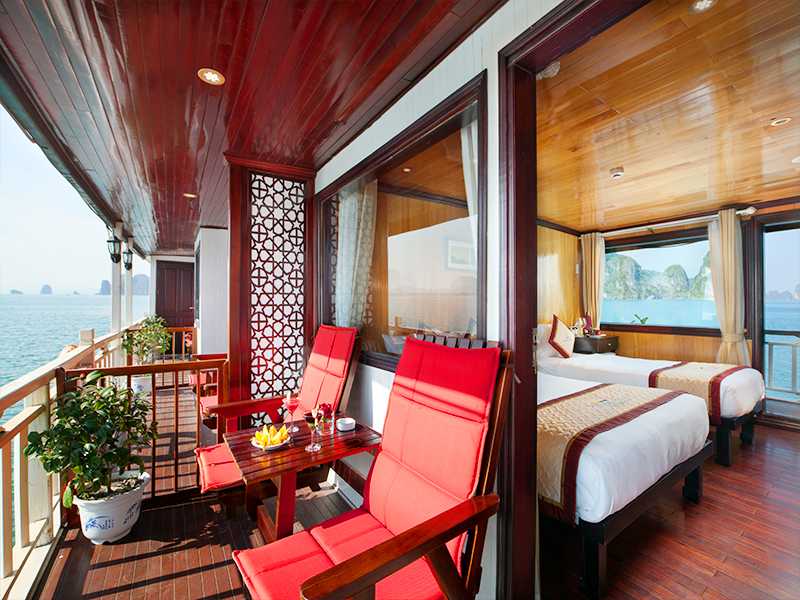 Suite Ocean View - 2 Pax/ Cabin (Location: 2nd Deck - Private Balcony)
