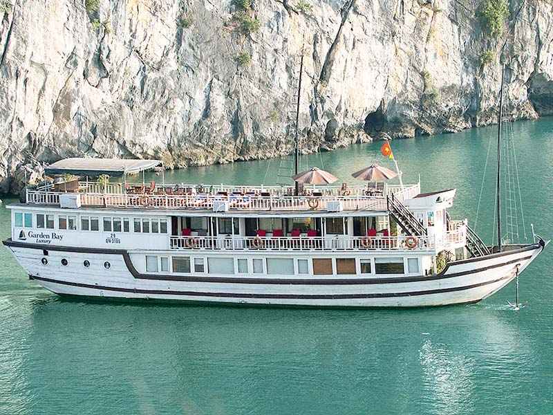 Garden Bay Luxury Cruise 2 Days 1 Night