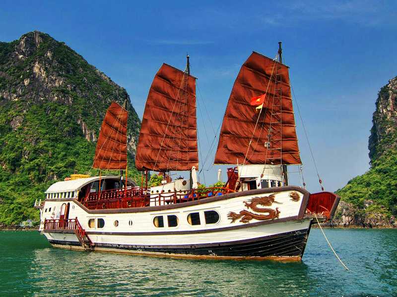 Red Dragon Cruise 3 Days 2 Nights