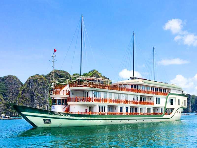 Ylang Cruise 3 Days 2 Nights