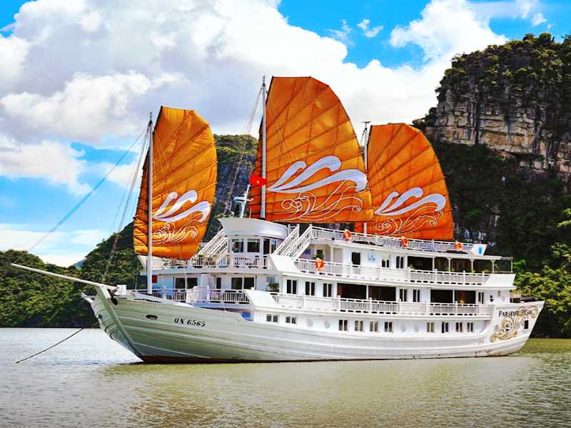 Paradise Peak Cruise - 3 Days 2 Nights | Halong Bay & Lan Ha Bay