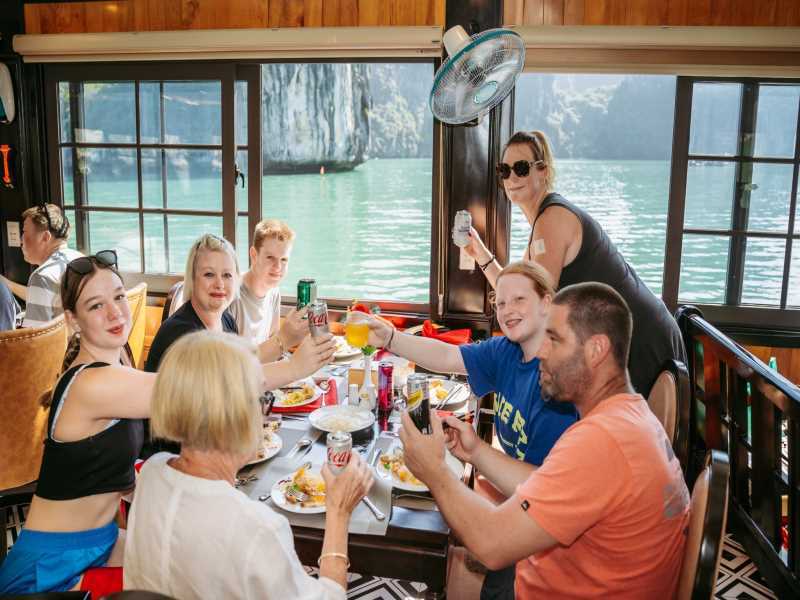 halong-bay-day-tour