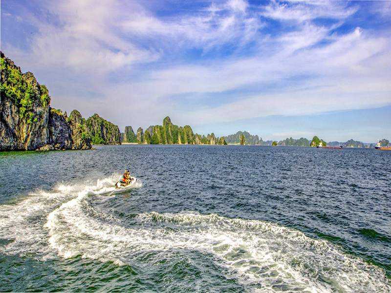 bai-tu-long-bay-in-halong