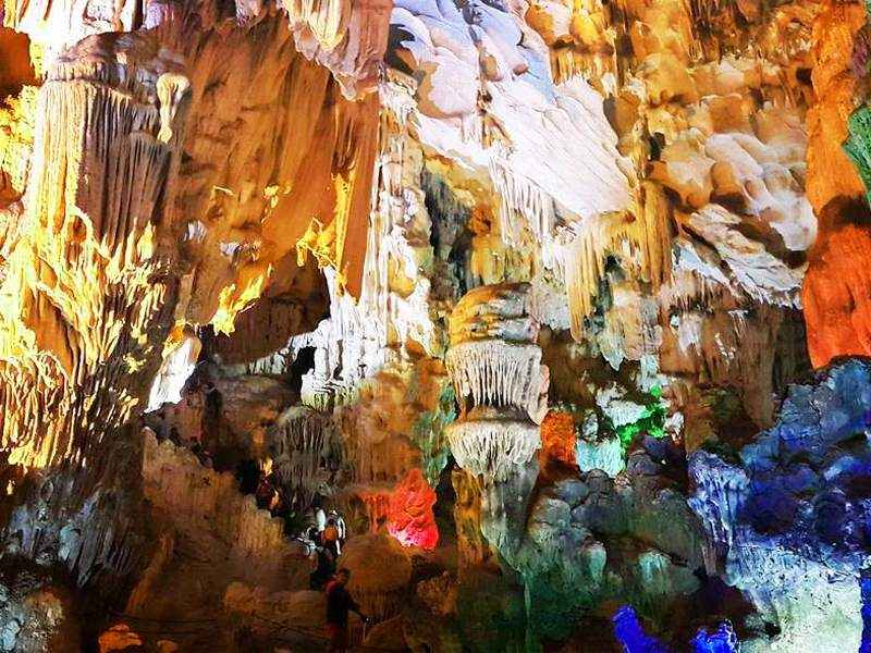 Thien Cung Cave